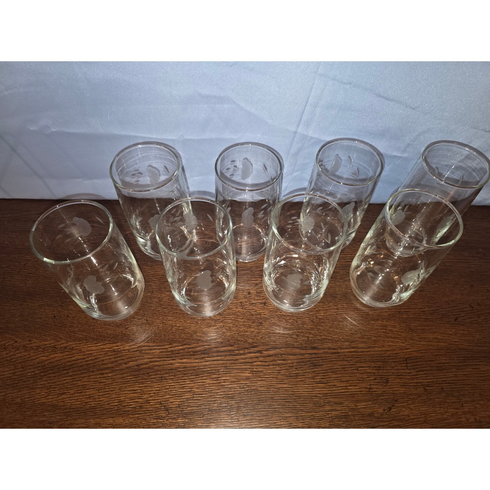Vintage Floral Etched Glass Tumblers Set of 8 Drinking Glasses - Picture 2 of 2